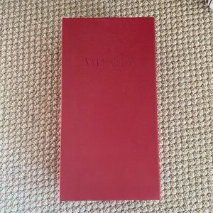 💯Authentic Valentino Shoe Box